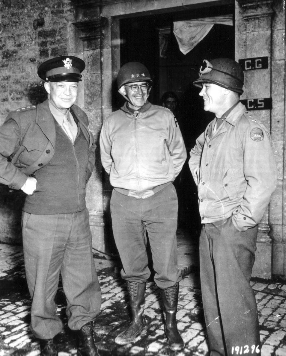 Chateau De Franquetot & D Day Collins Museum Sainte-Mere-Eglise Exterior photo